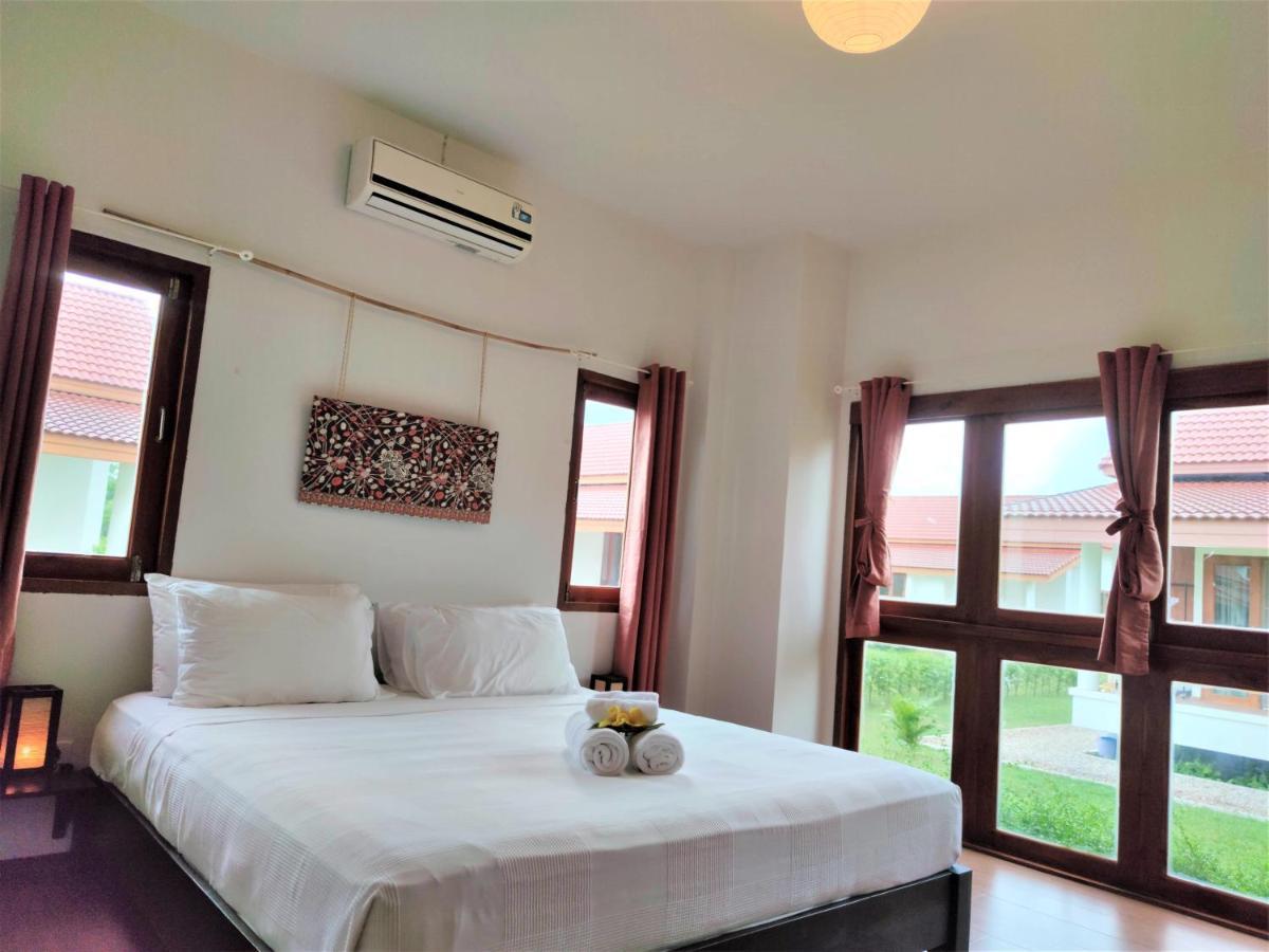 Armonia Village Resort And Spa Chumphon Exterior foto