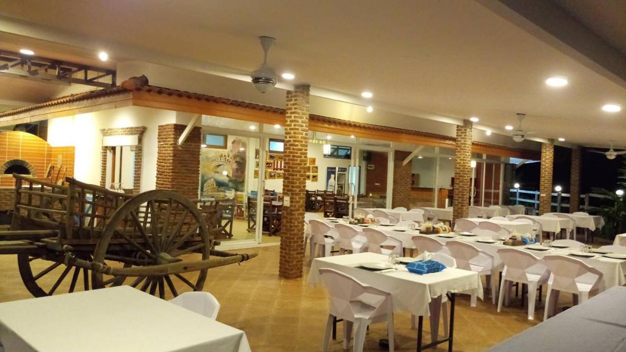 Armonia Village Resort And Spa Chumphon Exterior foto